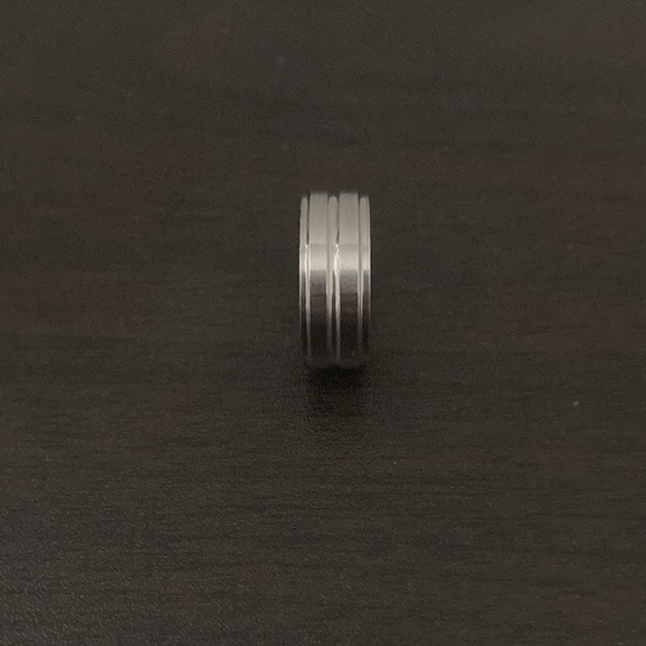 Size 7 Stainless Steel Ring - Picture 3 of 4